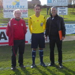 Teddy Pomeret, nouvel arbitre du club, est coaché par Norbert et Nour Eddine, des tuteurs de bon conseil.