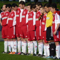 L'équipe première lors de la minute de silence.